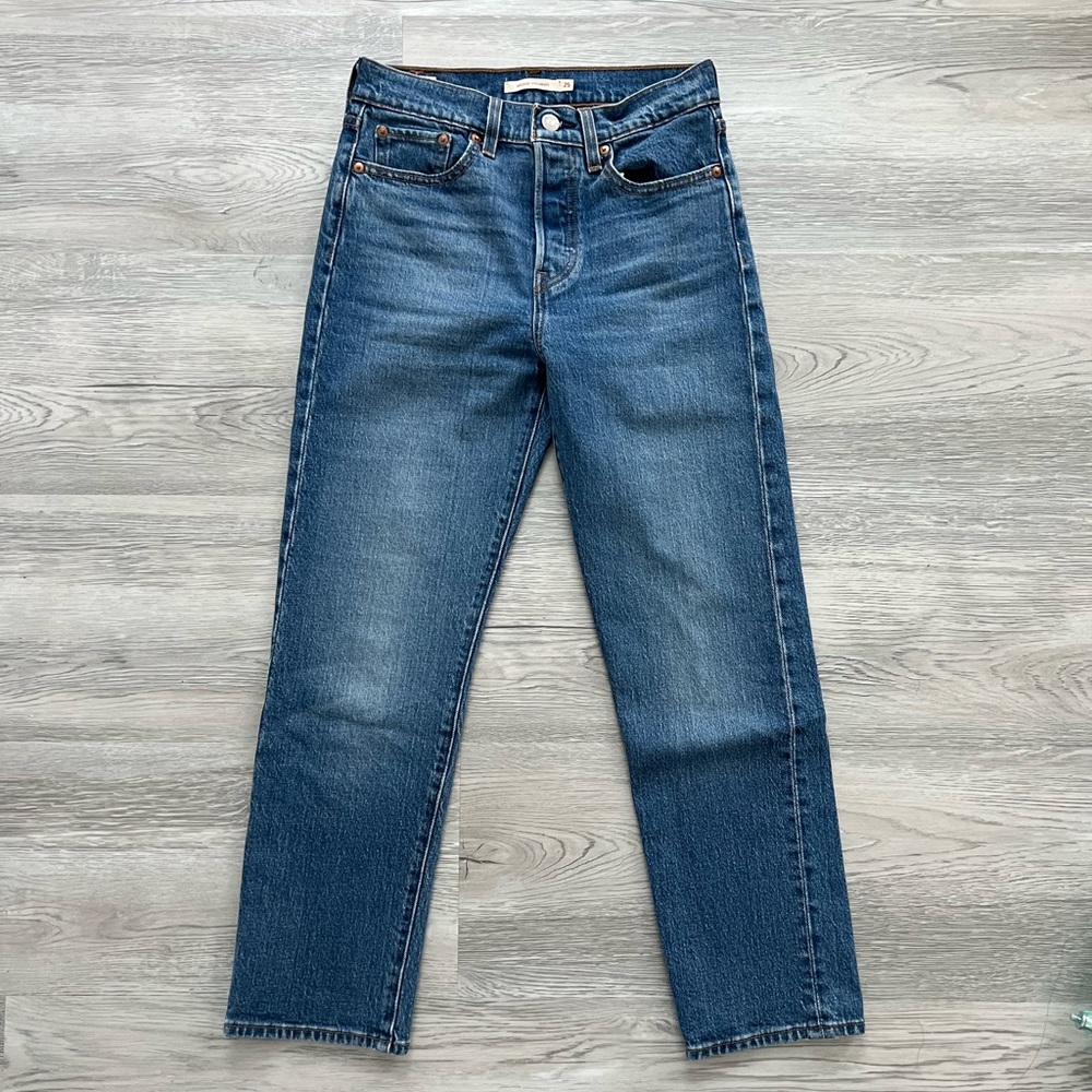 Levi’s Wedgie Jean